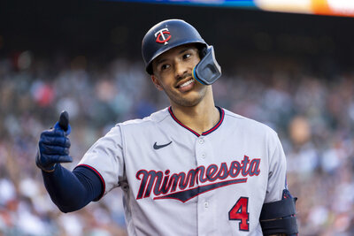 Correa.jpg